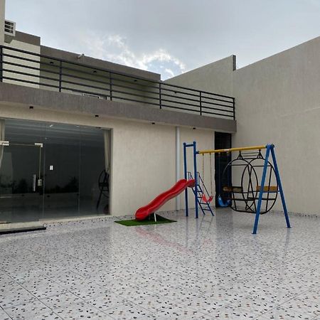 فيلا هابي نايت Βίλα Ash Shafā Εξωτερικό φωτογραφία